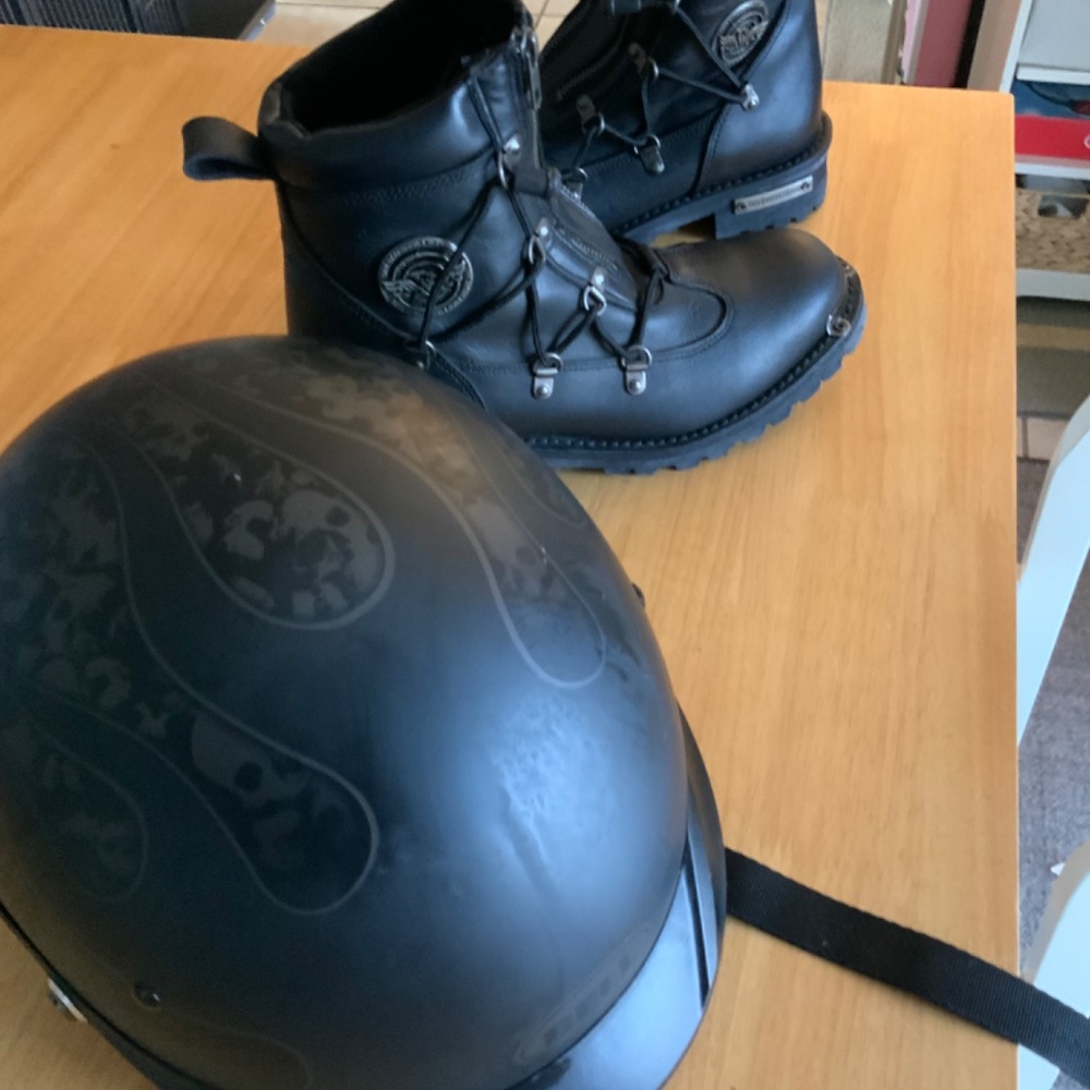 Woman’s Riding boots - Picture 9 of 12